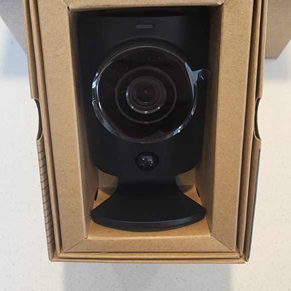 SimpliSafe Cameras, Photo & Video Brand New Simplisafe Simplicam